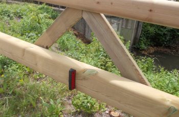 Holzleitschiene mit Holzgeländer Sonderanfertigung für Gemeinde Rosental (2)