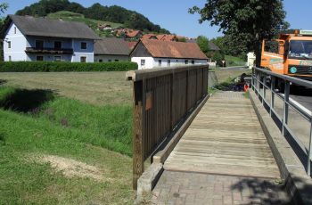 Holzbrücke mit Geländer System RAABA Light - Baustelle Bairisch Köhldorf (1)