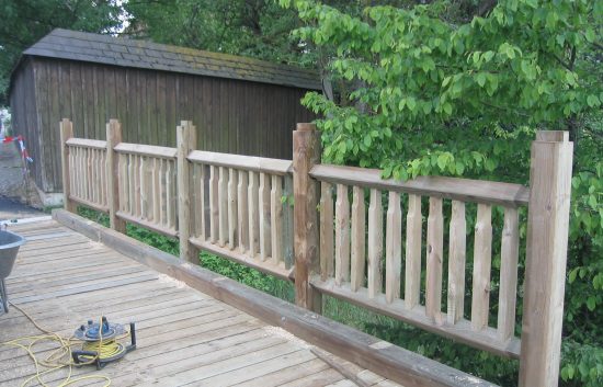 Fußgänger- und Radwegbrücke mit Holzgeländer System Weiz (8)