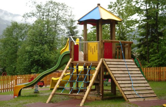 Turmkombi Fink mit Wendelrutsche (2)